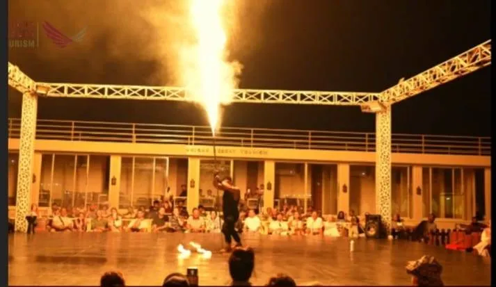 Evening Desert Safari Dubai with BBQ Dinner & Live Entertainment